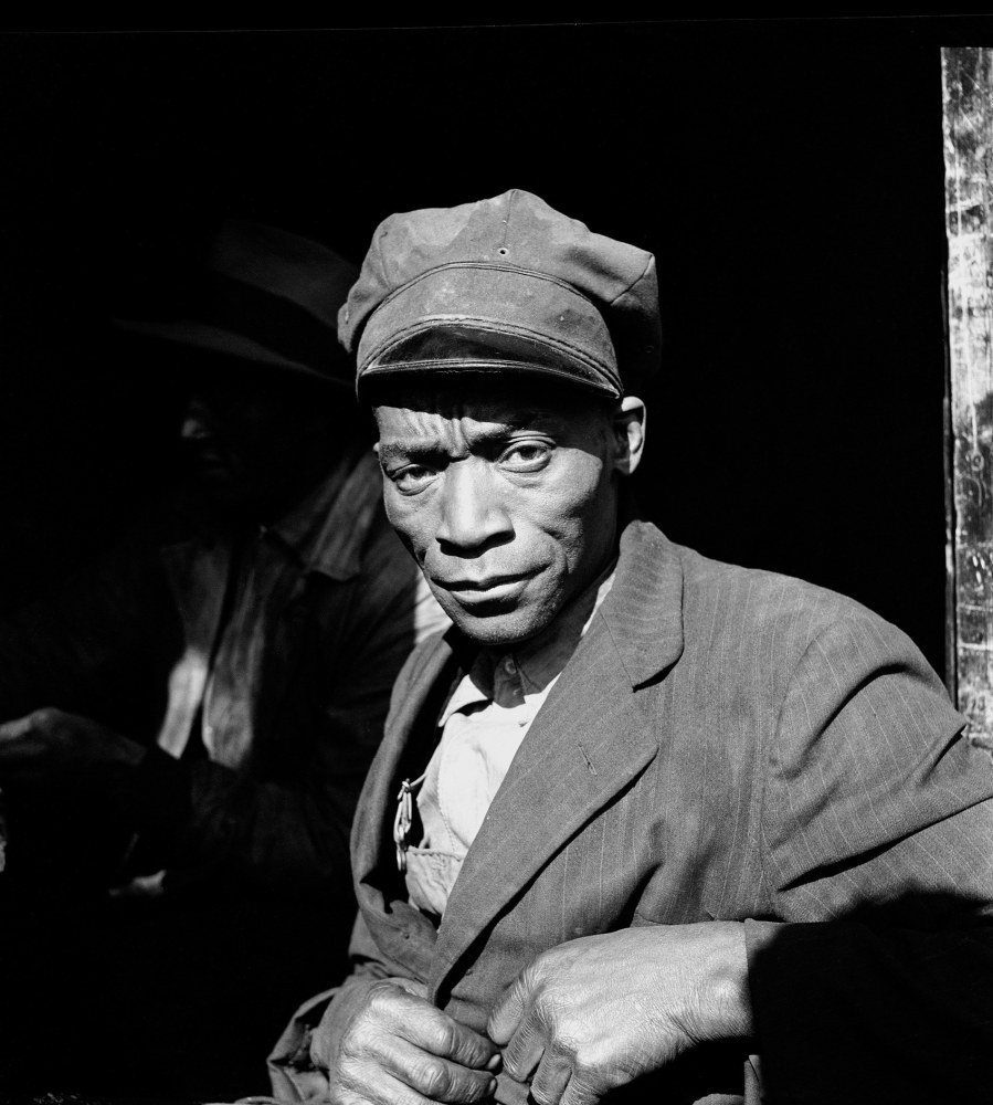 Gordon Parks: The New Tide, Early Work 1940–1950 - Museum Exhibitions - The Gordon Parks Foundation