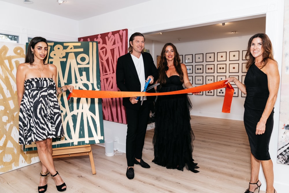 The Sphere Gallery Opens in Laguna Beach with Celebrated Guest Artist Alexander Yulish
