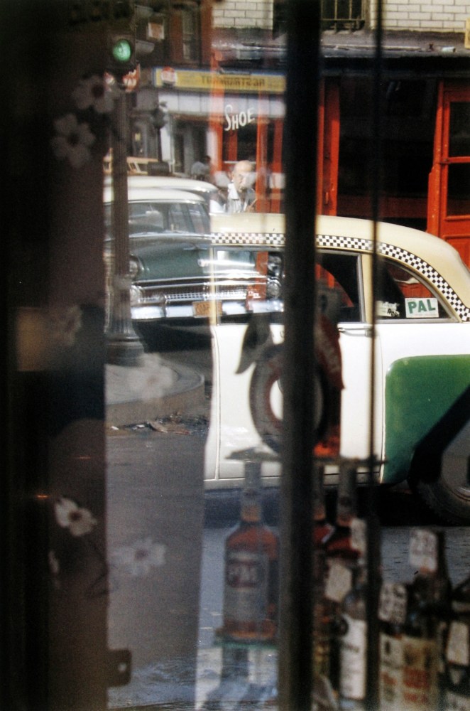Saul Leiter, Taxi, 1954, Howard Greenberg gallery, 2019 