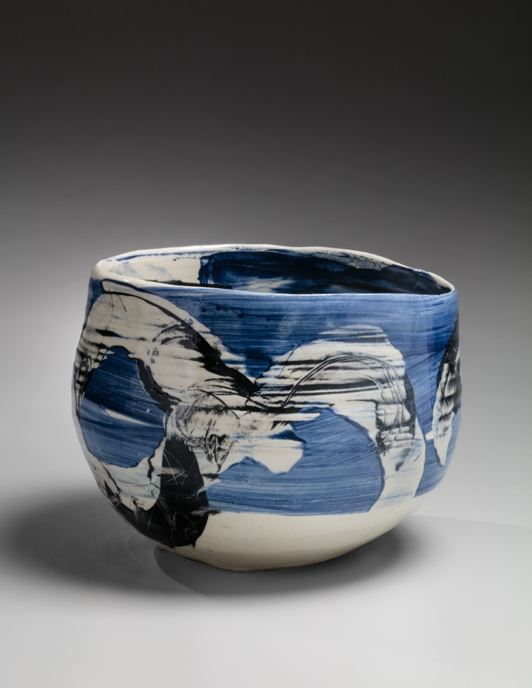 Shigemori Yōko - Large bowl with brushed-on calligraphic designs - Artworks - Joan B Mirviss LTD | Japanese Fine Art | Japanese Ceramics