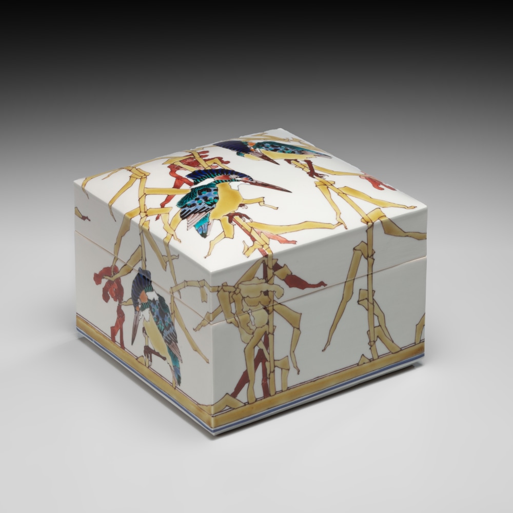 Takegoshi Jun - Large square porcelain covered box depicting a pair of kingfishers - Artworks - Joan B Mirviss LTD | Japanese Fine Art | Japanese Ceramics