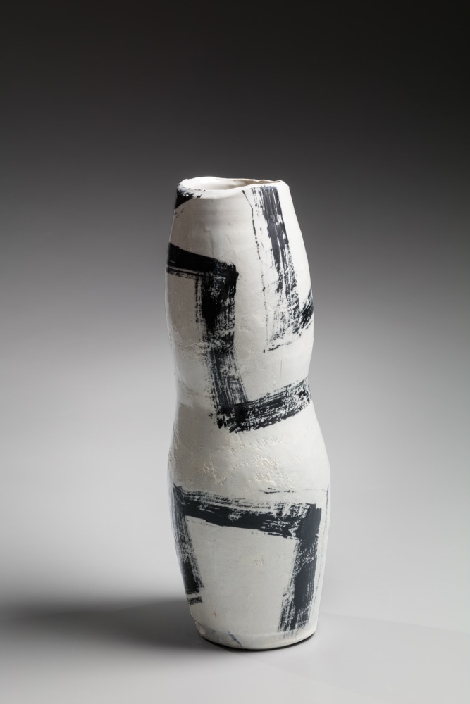 Shigemori Yōko - Tapered gourd shaped vase with brushed-on linear patterning - Artworks - Joan B Mirviss LTD | Japanese Fine Art | Japanese Ceramics