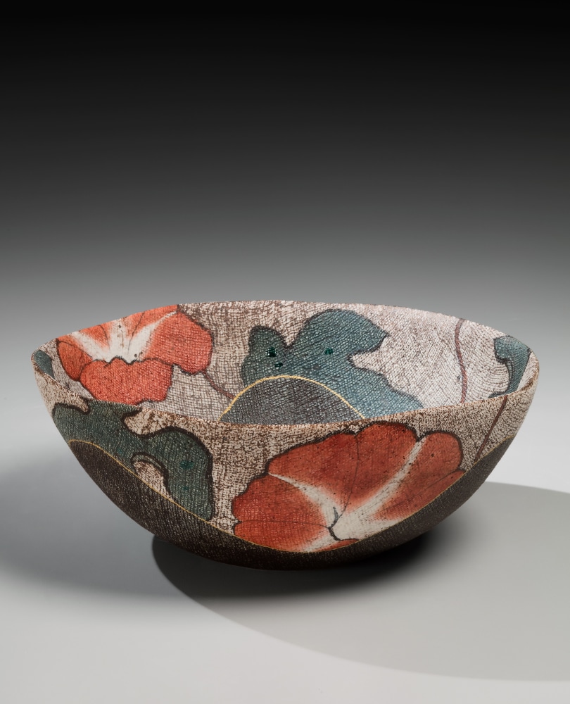 Itō Motohiko - Broad bowl with large red morning glories on nunome surface - Artworks - Joan B Mirviss LTD | Japanese Fine Art | Japanese Ceramics