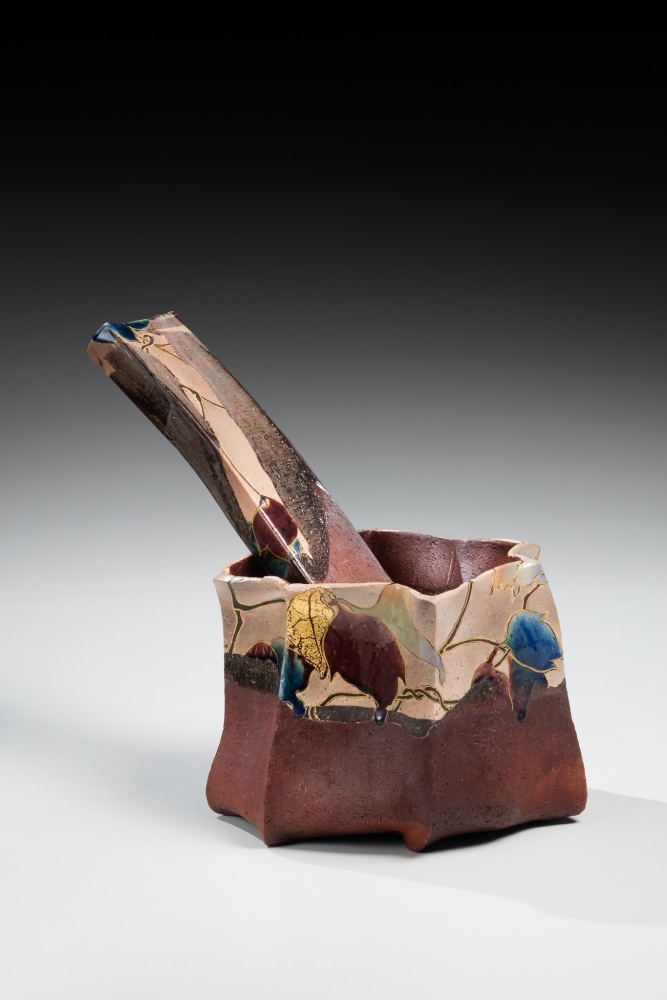 Nakamura Takuo - Softly pleated vessel with separate ladle-rest - Artworks - Joan B Mirviss LTD | Japanese Fine Art | Japanese Ceramics