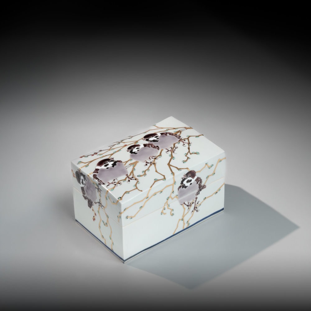 Takegoshi Jun - Rectangular covered box decorated with sparrows on branches - Artworks - Joan B Mirviss LTD | Japanese Fine Art | Japanese Ceramics