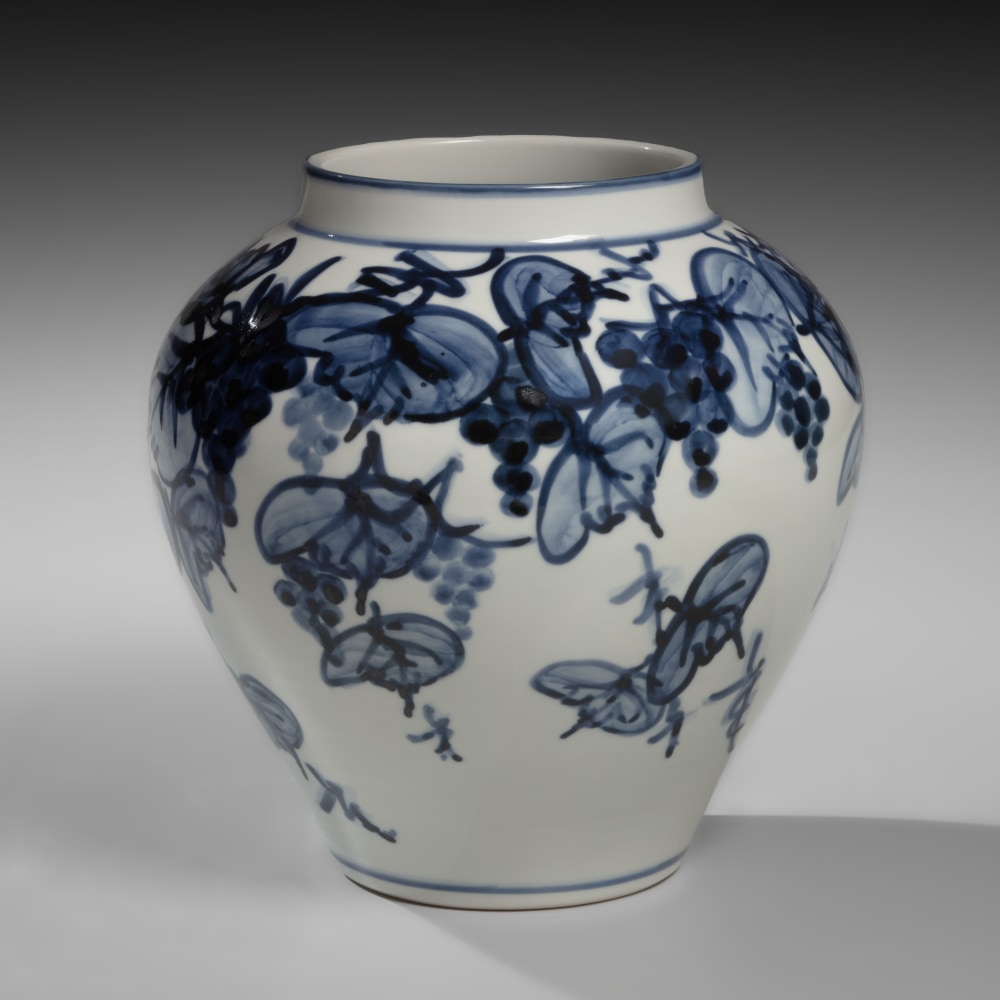 Kondō Hiroshi - Vase with grape patterning in sometsuke (cobalt blue) underglaze - Artworks - Joan B Mirviss LTD | Japanese Fine Art | Japanese Ceramics