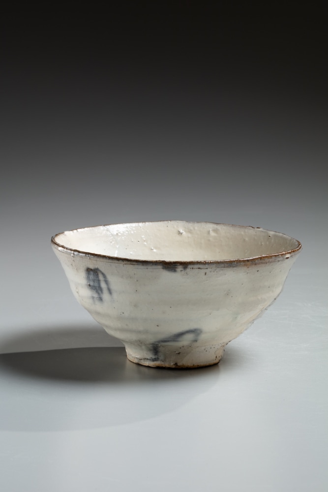 Tsujimura Shirō - Kohiki-style white wide-mouthed teabowl - Artworks - Joan B Mirviss LTD | Japanese Fine Art | Japanese Ceramics