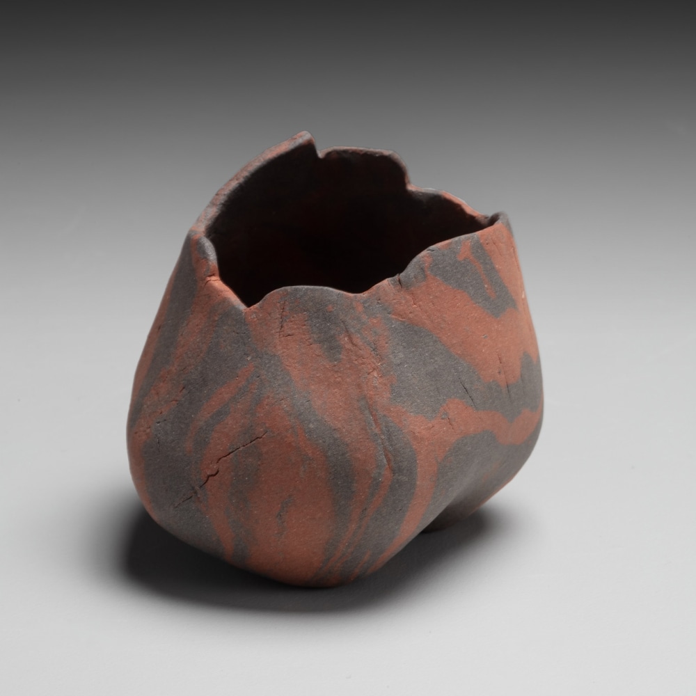 Takiguchi Kazuo - Globular sake cup with irregular cut mouth - Artworks - Joan B Mirviss LTD | Japanese Fine Art | Japanese Ceramics