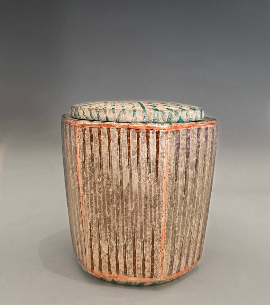 Maeda Masahiro - Hexagonal small covered jar with striped patterning - Artworks - Joan B Mirviss LTD | Japanese Fine Art | Japanese Ceramics