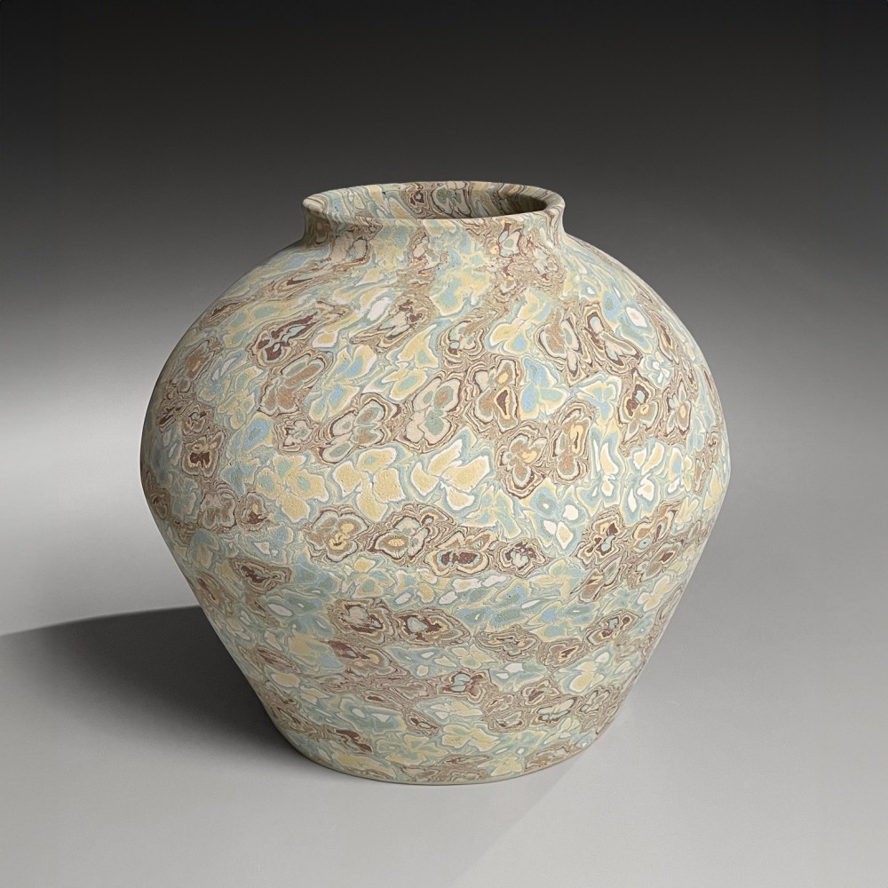 Matsui Kōsei - Large broad-waisted marbleized vessel - Artworks - Joan B Mirviss LTD | Japanese Fine Art | Japanese Ceramics