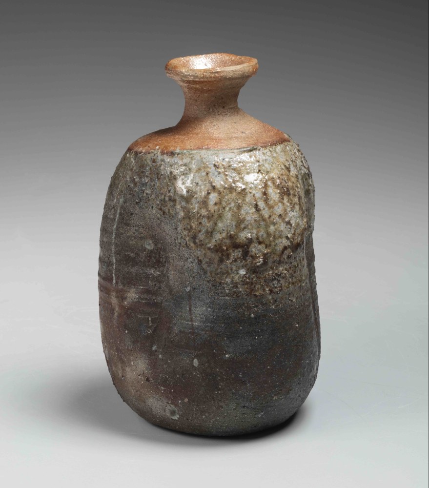 Tsuji Seimei - Bizen sake flask with extensive kiln effects - Artworks - Joan B Mirviss LTD | Japanese Fine Art | Japanese Ceramics