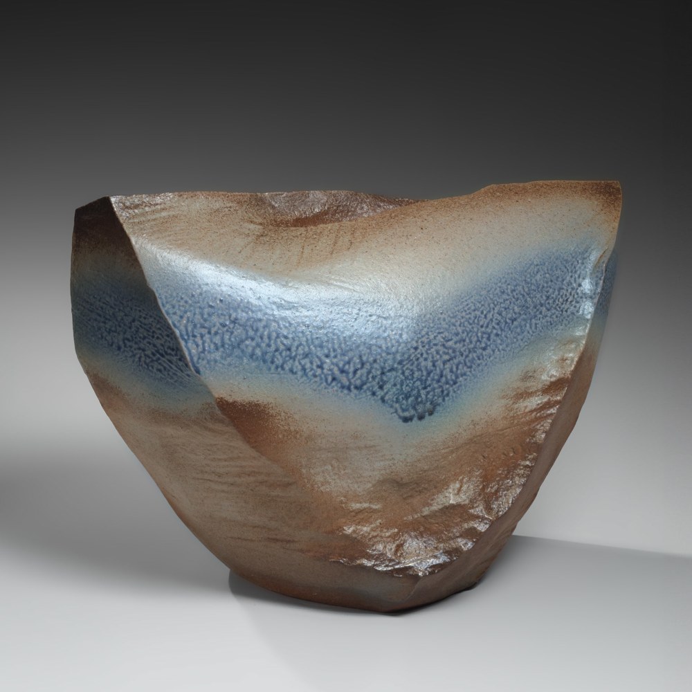 Kaneta Masanao - Triangular scooped-out sculptural vessel with broad cobalt-blue and Hagi white glaze bands - Artworks - Joan B Mirviss LTD | Japanese Fine Art | Japanese Ceramics