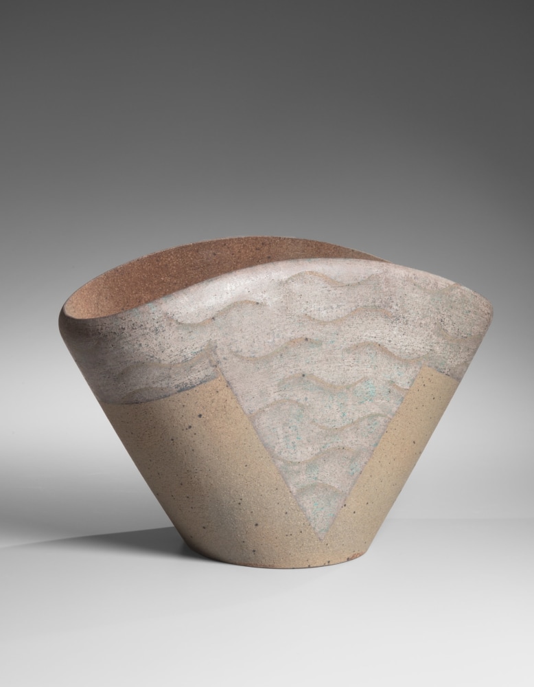 Kuriki Tatsusuke - Fan-shaped slightly flattened vessel - Artworks - Joan B Mirviss LTD | Japanese Fine Art | Japanese Ceramics