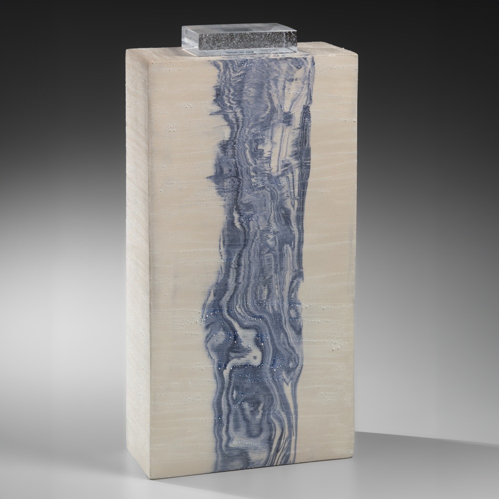 Kondō Takahiro - Covered rectangular form with blue-and-white marbleized section cascading down center - Artworks - Joan B Mirviss LTD | Japanese Fine Art | Japanese Ceramics