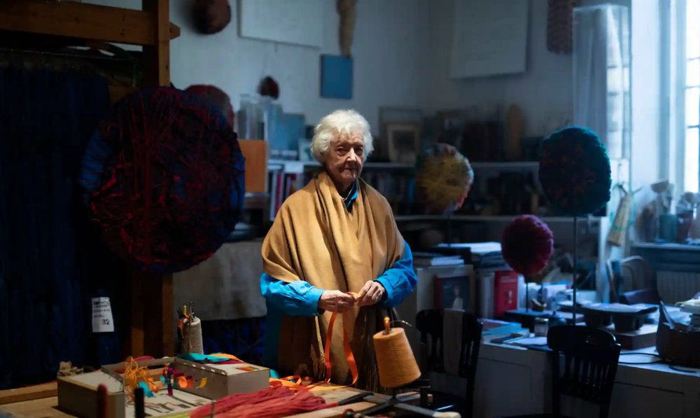 Hicks in her studio in Paris. (Photo: Ed Alcock)