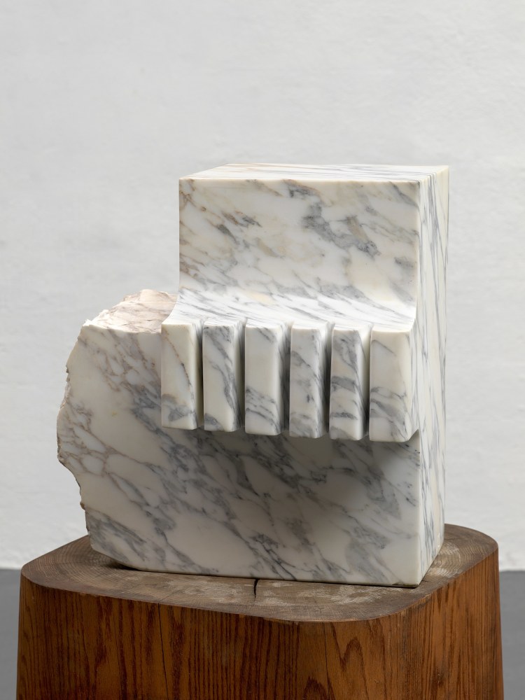 Minoru Niizuma, Water Fall, c.1986. Italian marble. 20 x 19.5 x 13.75 inches (50.8 x 49.5 x 34.9 cm). Courtesy the artist’s estate and Tina Kim Gallery, New York. Photo: Dario Lasagni