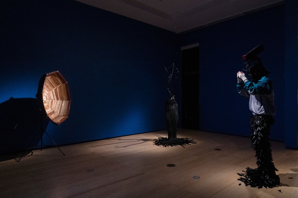 Minouk Lim, Running on Empty, 2015. Installation View at Tina Kim Gallery, “Minouk Lim: Mamour,” 2017. Courtesy of the artist and Tina Kim Gallery. Image by Jeremy Haik