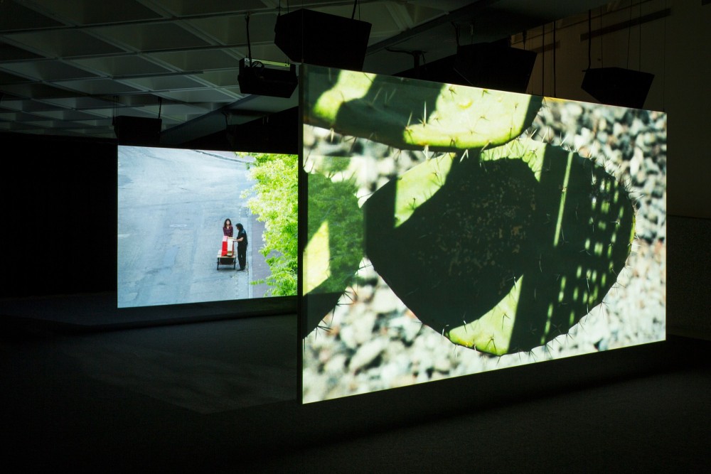 Installation view of&amp;nbsp;Tlatelolco Clash,&amp;nbsp;2011,&amp;nbsp;and Le Clash, 2010, as part of Anri Sala, Museo Tamayo, Mexico City, 2017
