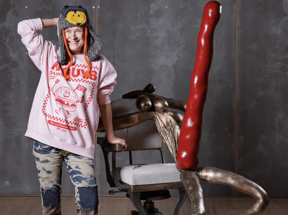 prensa: ‘Time is the only valuable thing’: artist Sarah Lucas on slacking, social media and her free bus pass
