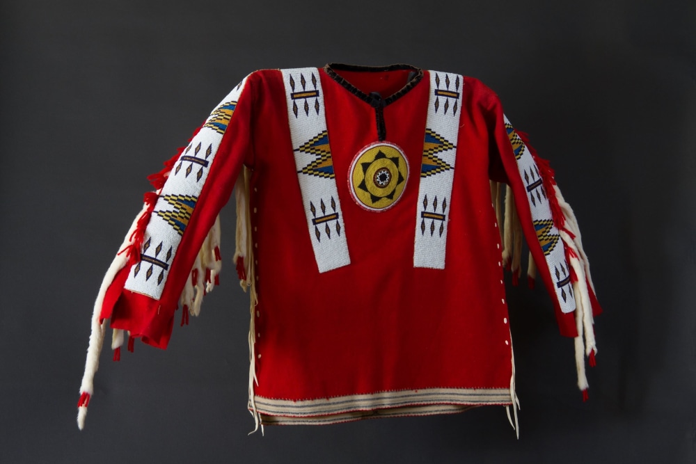 Connections: The Blackfeet and Winold Reiss -  - Viewing Room - Indian Arts and Crafts Board Online Exhibits Viewing Room