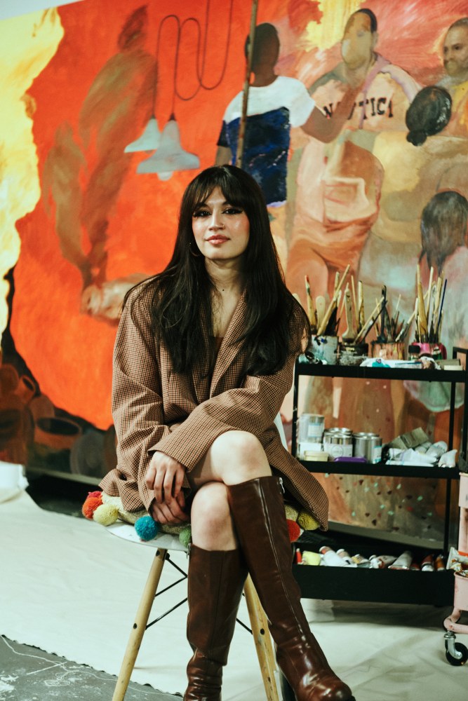 Portrait of the artist Veronica Fernandez in her studio.