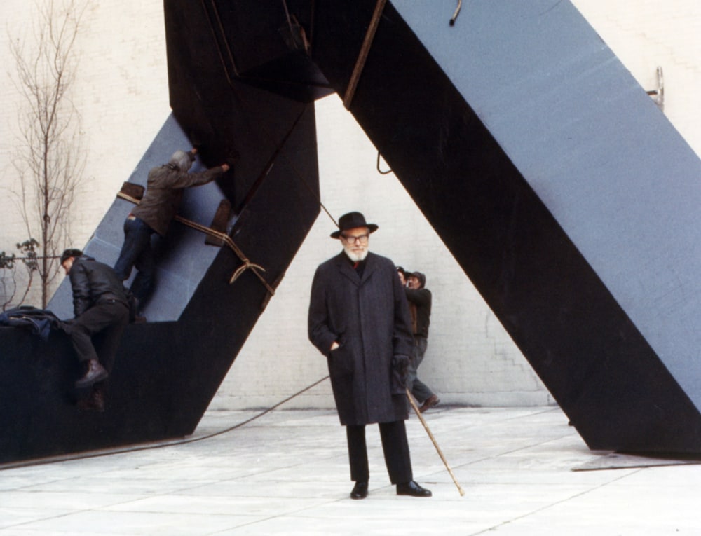 &quot;Tony Smith, 68, Sculptor of Minimalist Structures&quot;