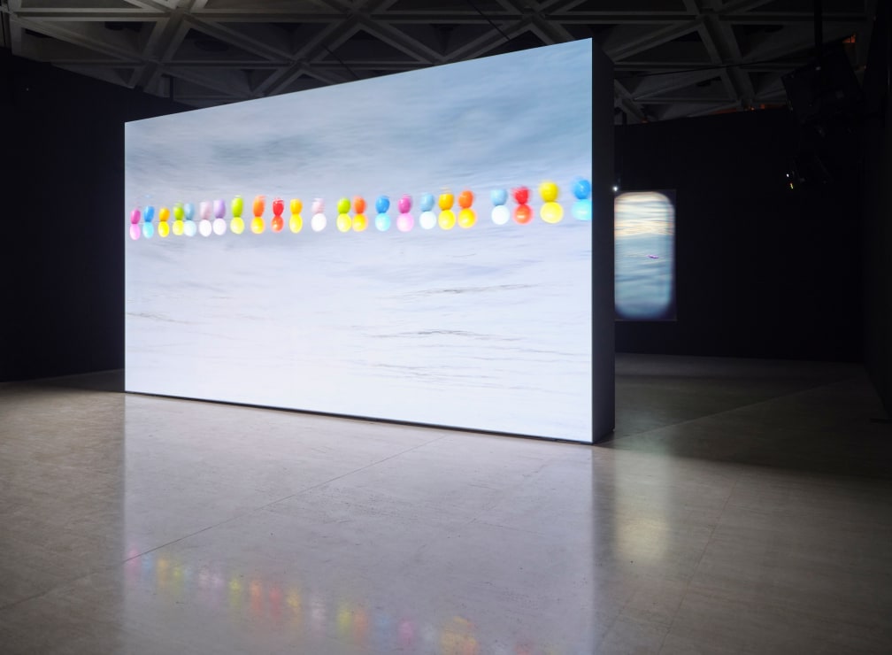 Hale Tenger / Borders / Borders