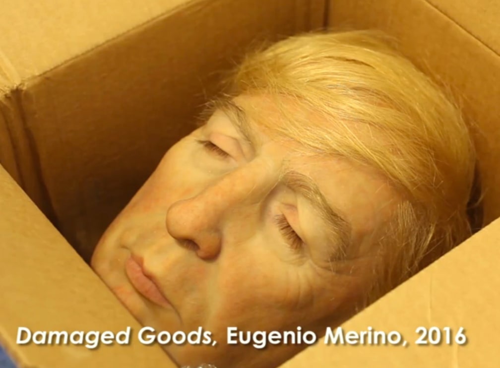 Eugenio Merino Expose à New York et met Trump en Boîte (Eugenio Merino Exhibits in New York and Puts Trump in a Box)