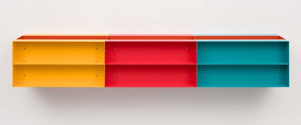 metal shelf in three colors green, pink and orange
