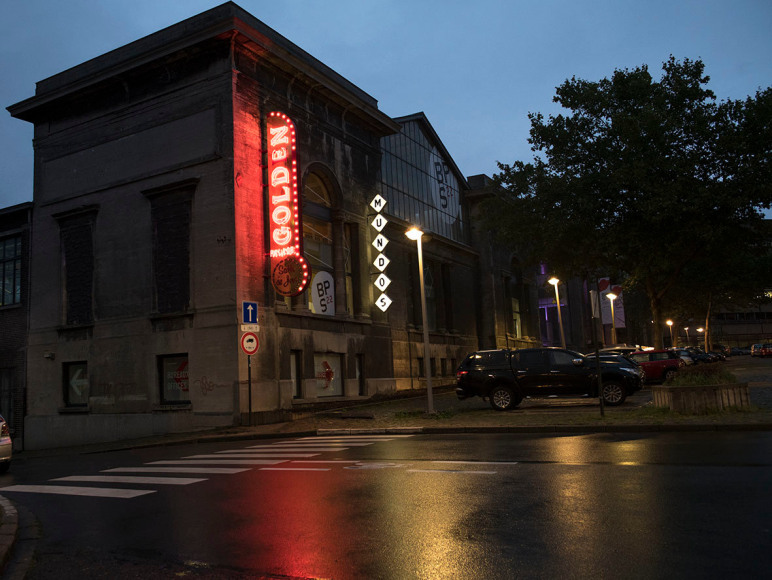 TERESA MARGOLLES Golden Palace, 2019