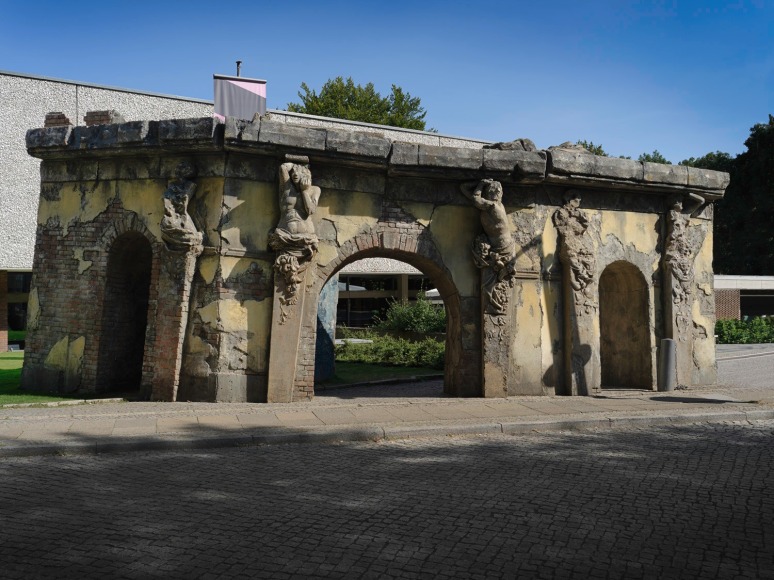 FIRELEI B&Aacute;EZ 19&deg; 36&#039; 16.89&quot; N, 72&deg; 13&#039;6.95&quot; W) / (52.4042&deg;N,13.0385&deg; E, 2018