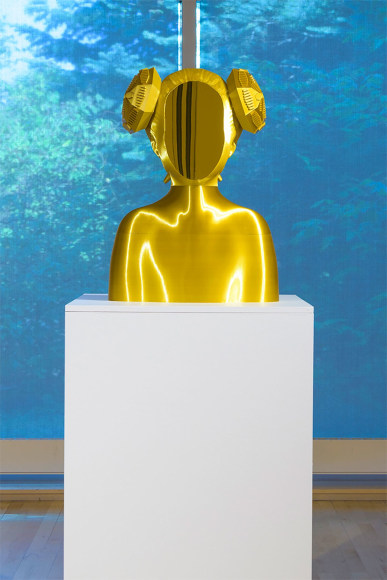 CHUN HUA CATHERINE DONG | GOLD GIRL | 3D-PRINTED SCULPTURE, PLA PLASTIC, MIRROR | 27 X 14 X 8 INCHES | 2022