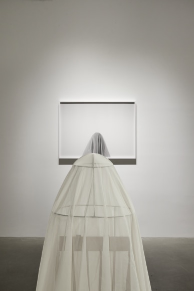 NATASCHA NIEDERSTRASS | ESCAMOTAGE D'UNE FEMME | THE VANISHING WOMAN | PATRICK MIKHAIL, IMAGES :  MAXIME BROUILLET
