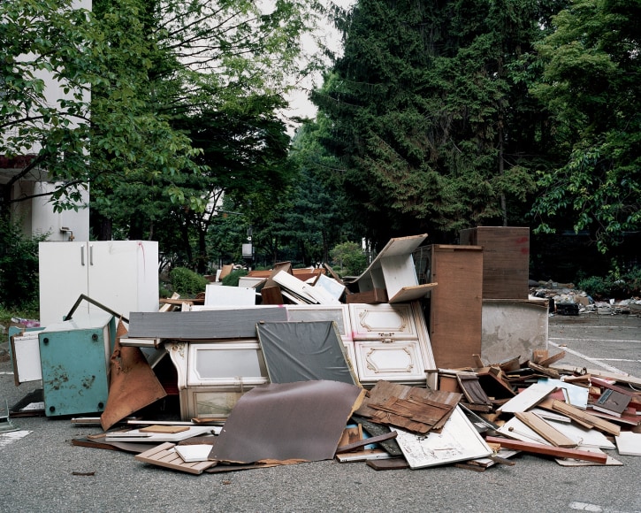 JINYOUNG KIM | PILE, GWACHEON COMPLEX 6 | C-PRINT | 19 X 24 INCHES | EDITION OF 5 | 2019,  