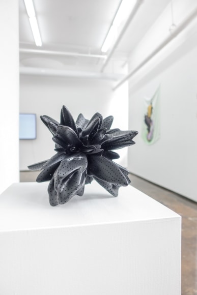 OLIVER PAUK | OBJECT #37 | IMPRESSION 3D EN RÉSINE ET PEINTURE À VOITURE | 12 X 12 X 12 POUCES | 2016