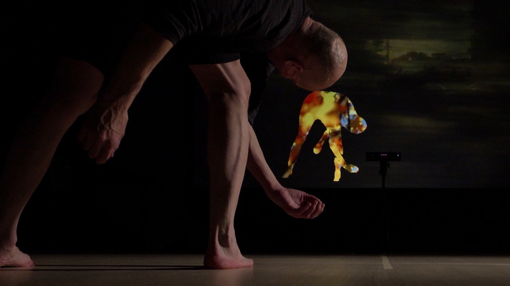 CHERYL PAGUREK | INTERACT | PERFORMANCE INTERACTIVE AVEC VIDÉO ET DANSE
