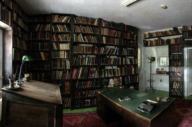 Agnon&#039;s Library, 2006