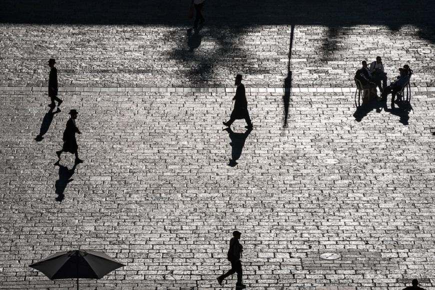 Michal Ronnen Safdie, UWR#3  UltraChrome Print  34.5 x 49 in | 87.6 x 124.5 cm  Edition of 6