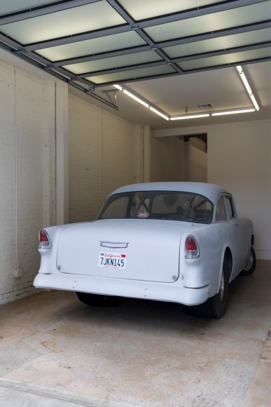 Installation view of Vincent Szarek "Like A Rock"