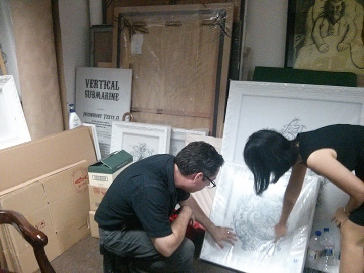 Vertical Submarine, Singapore