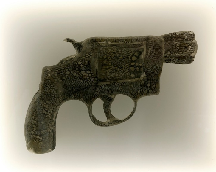 Nikki Luna Quince (1), 2016 Cast resin and lace handgun in lightbox