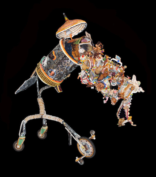 Monica Machado, Ordures M&eacute;nag&egrave;re