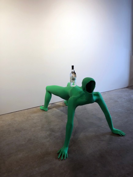 (Description: standalone green male mannequin)