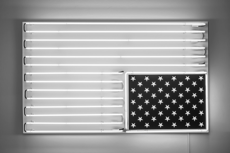 TI-ROCK MOORE White Mirror, 2017