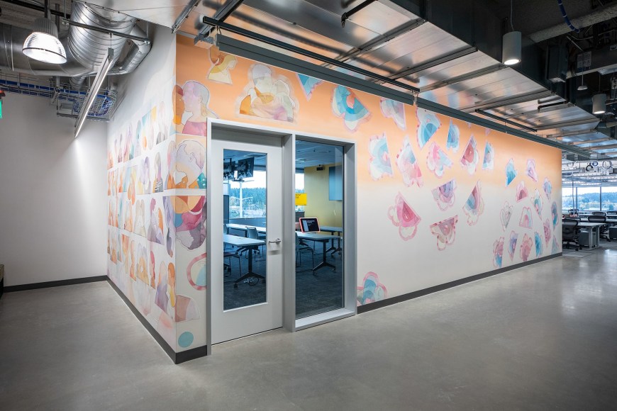 Dan Gluibizzi - Meta Open Arts mural commission - So many kisses-02