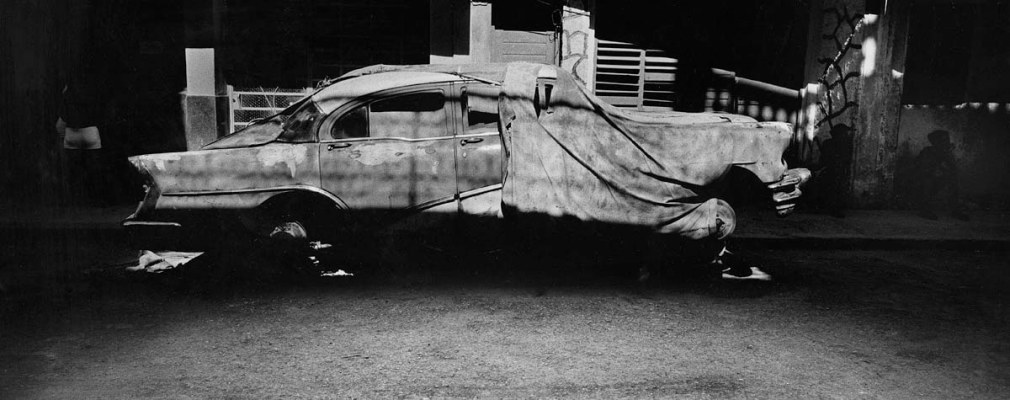 Ernesto Bazan, Cuba, Isla, Sous Les Etoiles Gallery, car, Havana, panoramic