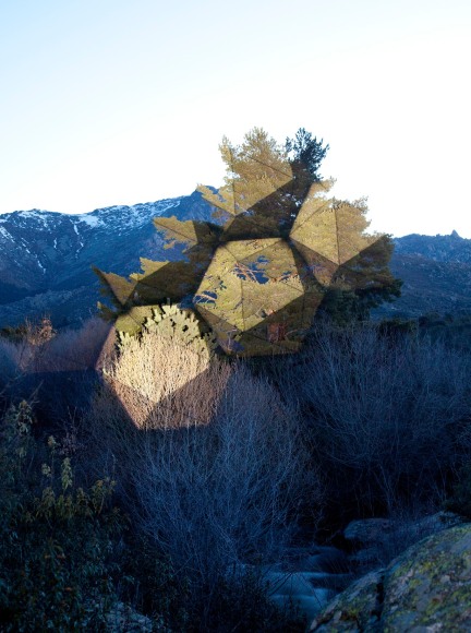 Javier Riera, light, projection, landscape, nature, Sous Les Etoiles Gallery