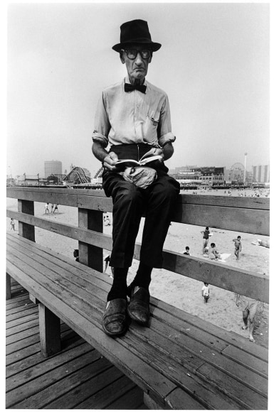 Sous Les Etoiles Gallery, Man Wearing Bow Tie, Harvey Stein, Coney Island