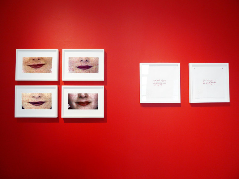 Carolle B&eacute;nitah, Photos-Souvenirs installation, Sous Les Etoiles Gallery