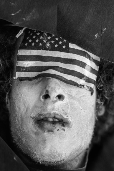 Jean-Pierre Laffont, 30th Rep Convention Miami 72 Man with eyes covered with US flag, Turbulent America, Sous Les Etoiles Gallery
